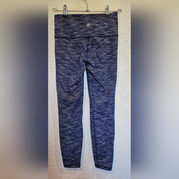 Athleta XS Blue cropped leggings - Picture 2 of 2